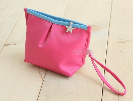 Cosmetic bag